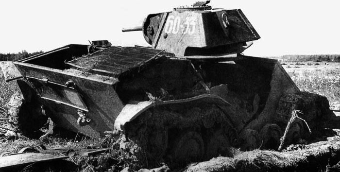 Подбитый танк Т-70