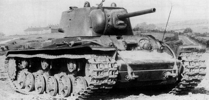 Советский танк КВ-1 фото