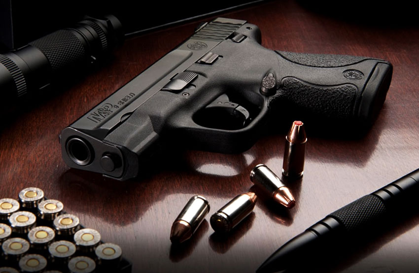 Пистолет  Смит и Вессон (Smith & Wesson M&P) фото 1