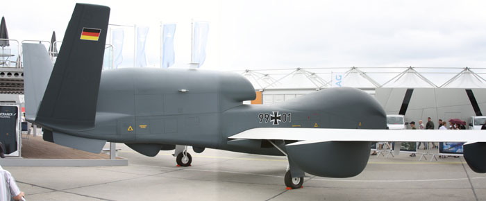 Беспилотный летательный аппарат RQ-4 Global Hawk  для Европы