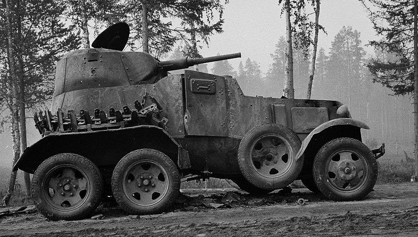 Фото советского броневика БА 10