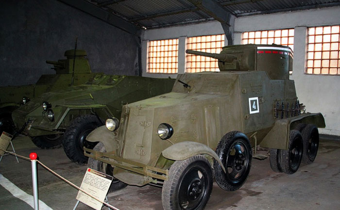 Бронеавтомобиль БА 6 в музее в Кубинке фото