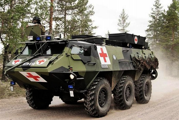 Финский бронетранспортер БТР  ХА-180 в качестве медицинской машины