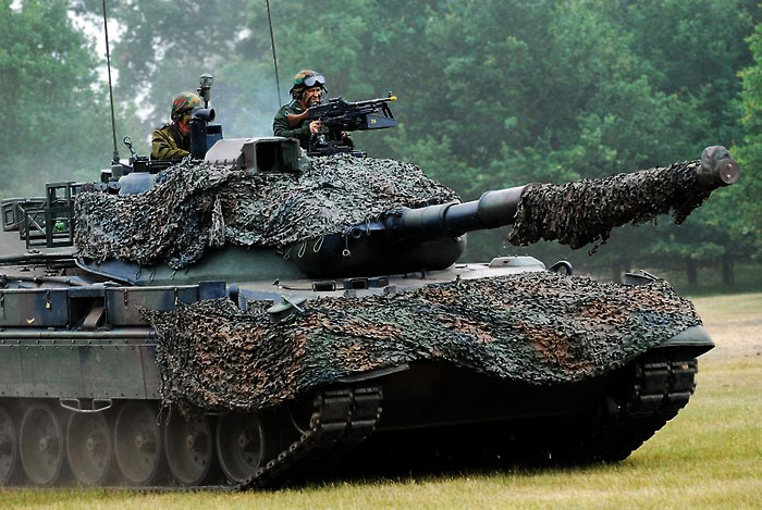 Танк Leopard 1A5 фото