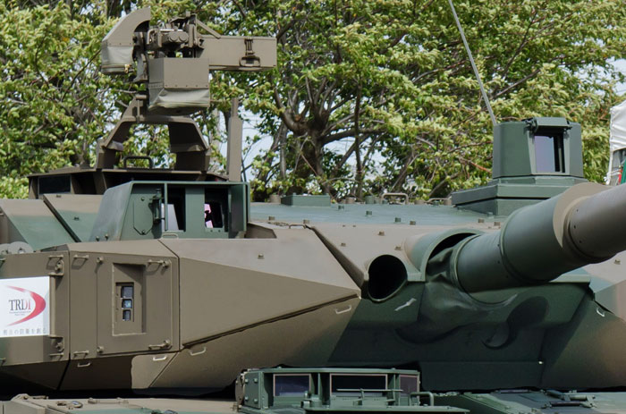 Японский тяжелый бронеавтомобиль Туре 16 Manoeuvre Combat Vehicle вид на орудийную башню