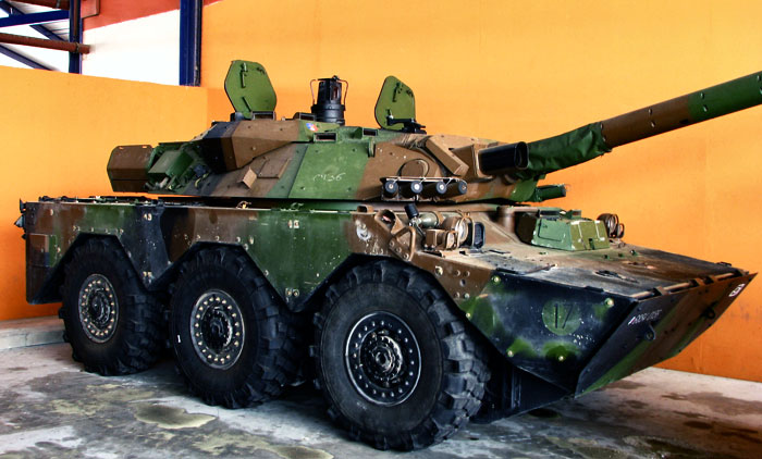 Колесный бронеавтомобиль AMX-10RCR фото 3